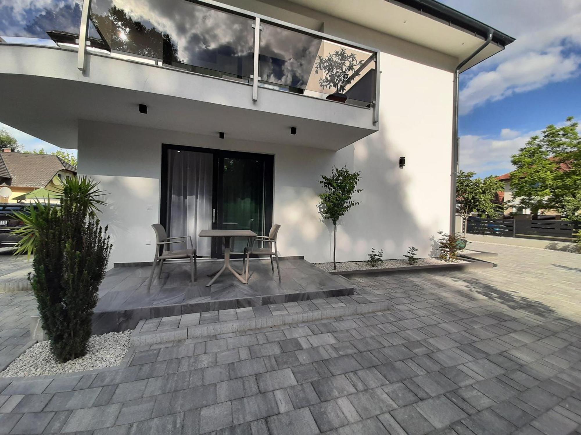 Ancsi Apartmanház Balatonlelle Kültér fotó