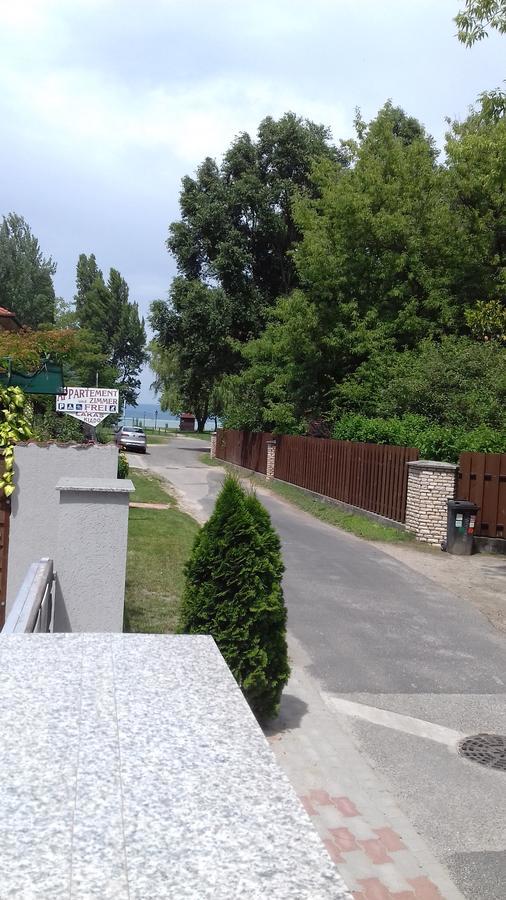 Ancsi Apartmanház Balatonlelle Kültér fotó